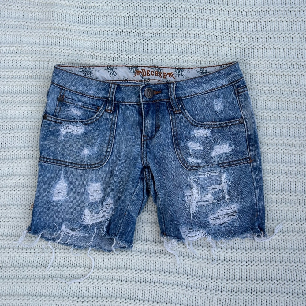 Decree, Distressed Denim Shorts, Size 1